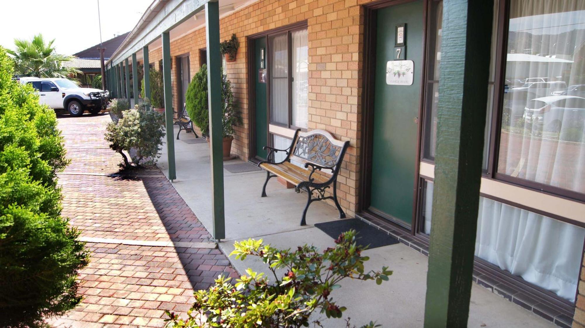 Ningana Motel Mudgee Exterior photo